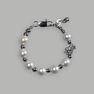 She Wolf Head Bracelet in Pearl