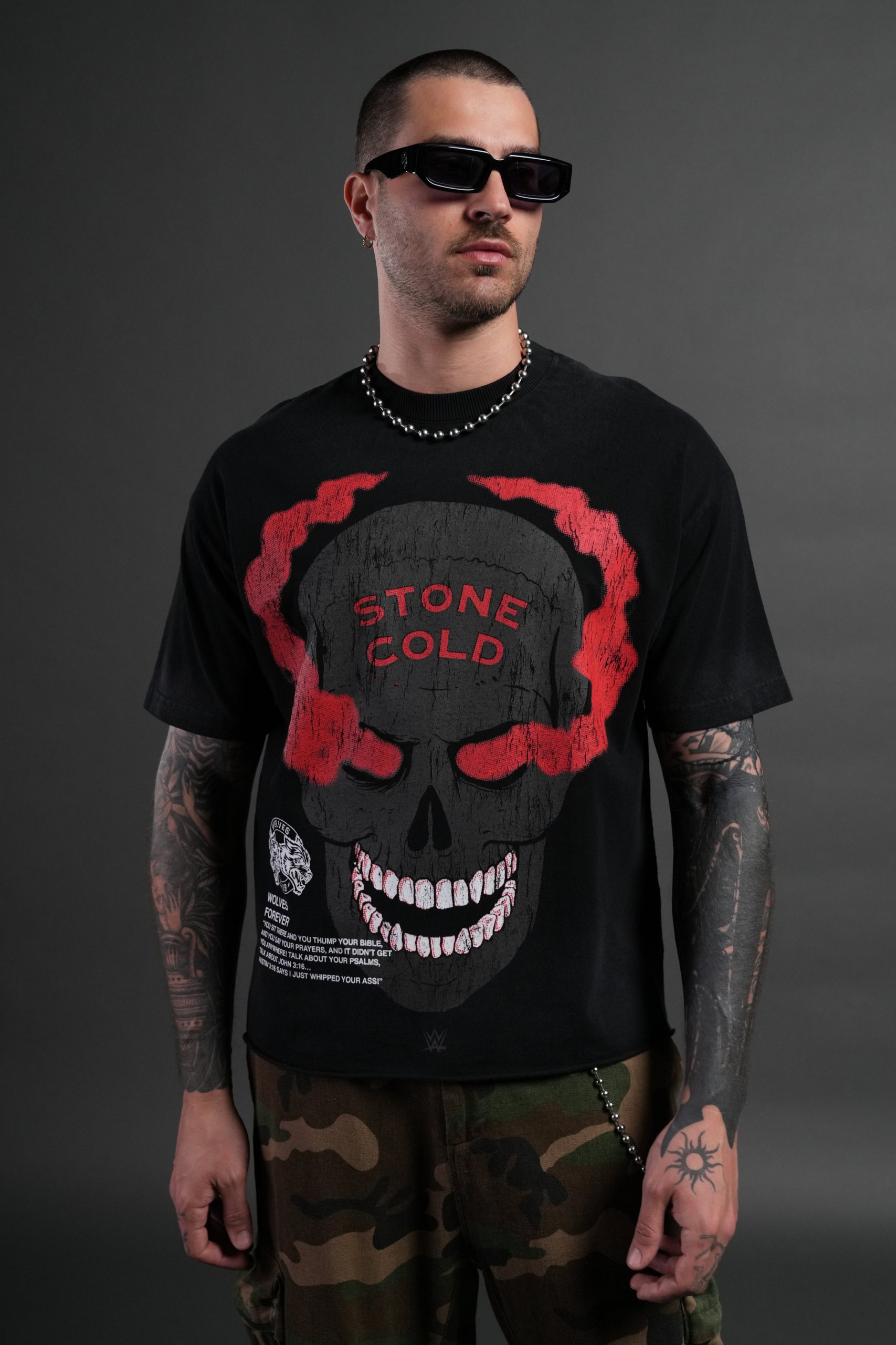 Stone Cold Forever Grunge Mid-Length Raw Hem Tee in Black Drift Wash - Image 4