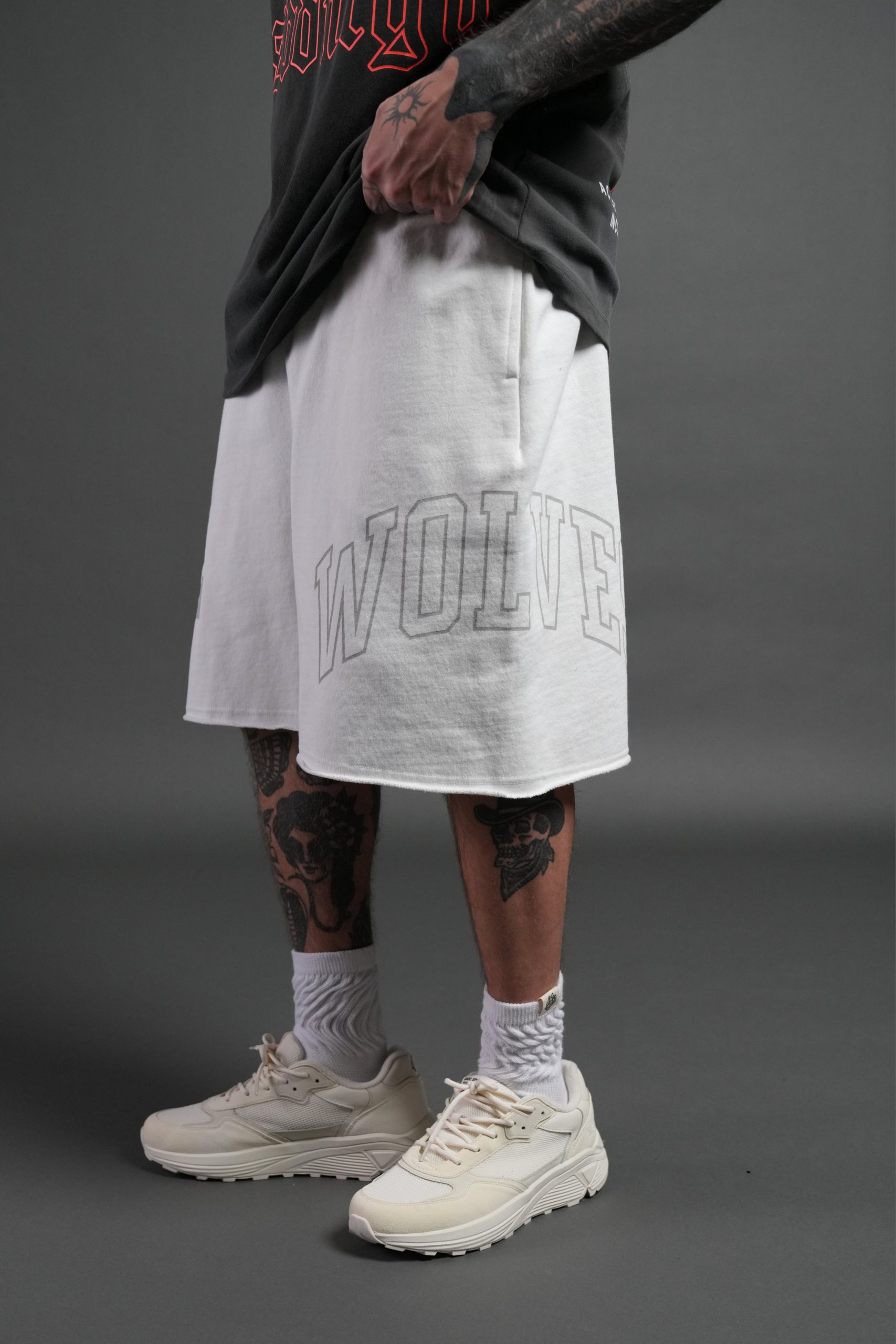 Powerhouse of the Wolves Grunge Brock Sweat Shorts in Cream - Image 4