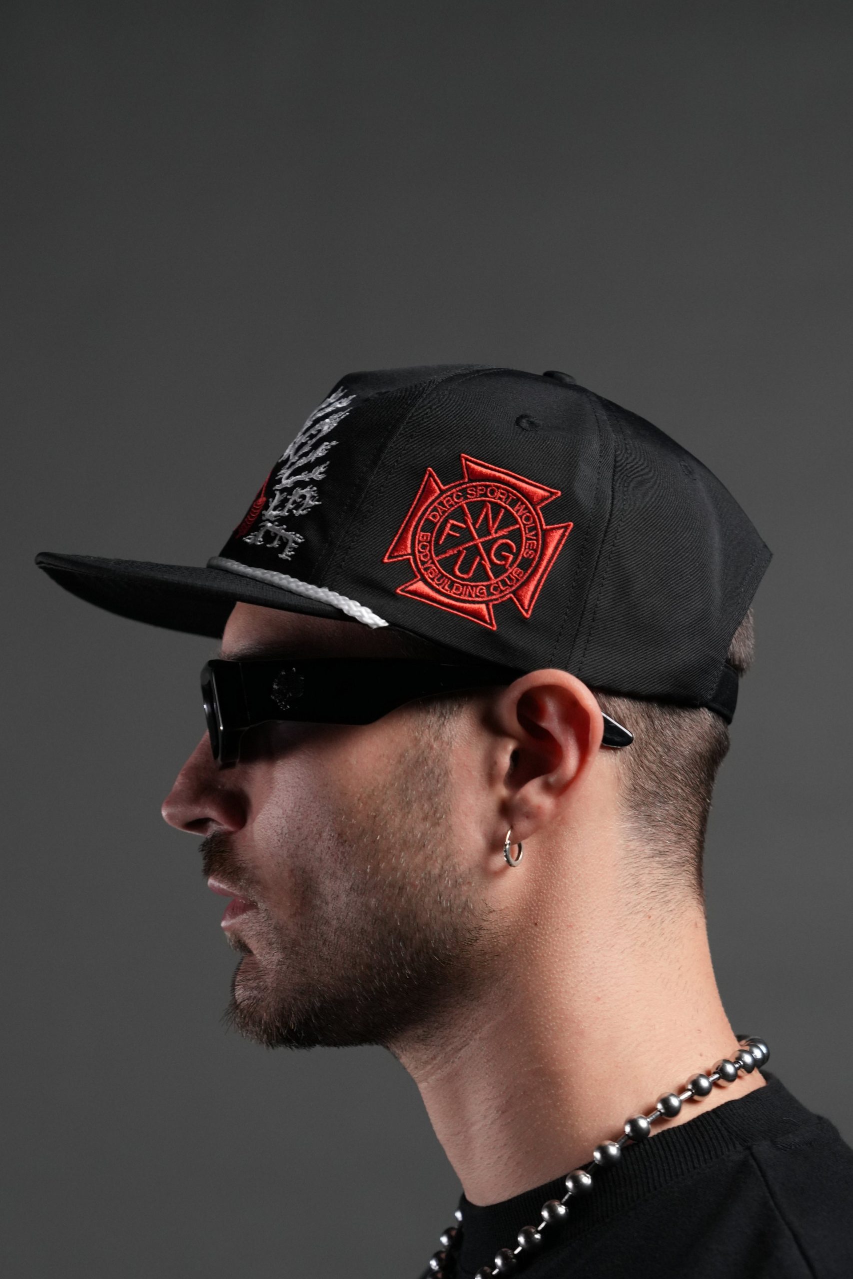 Powerhouse Paradise Hat in Black - Image 4