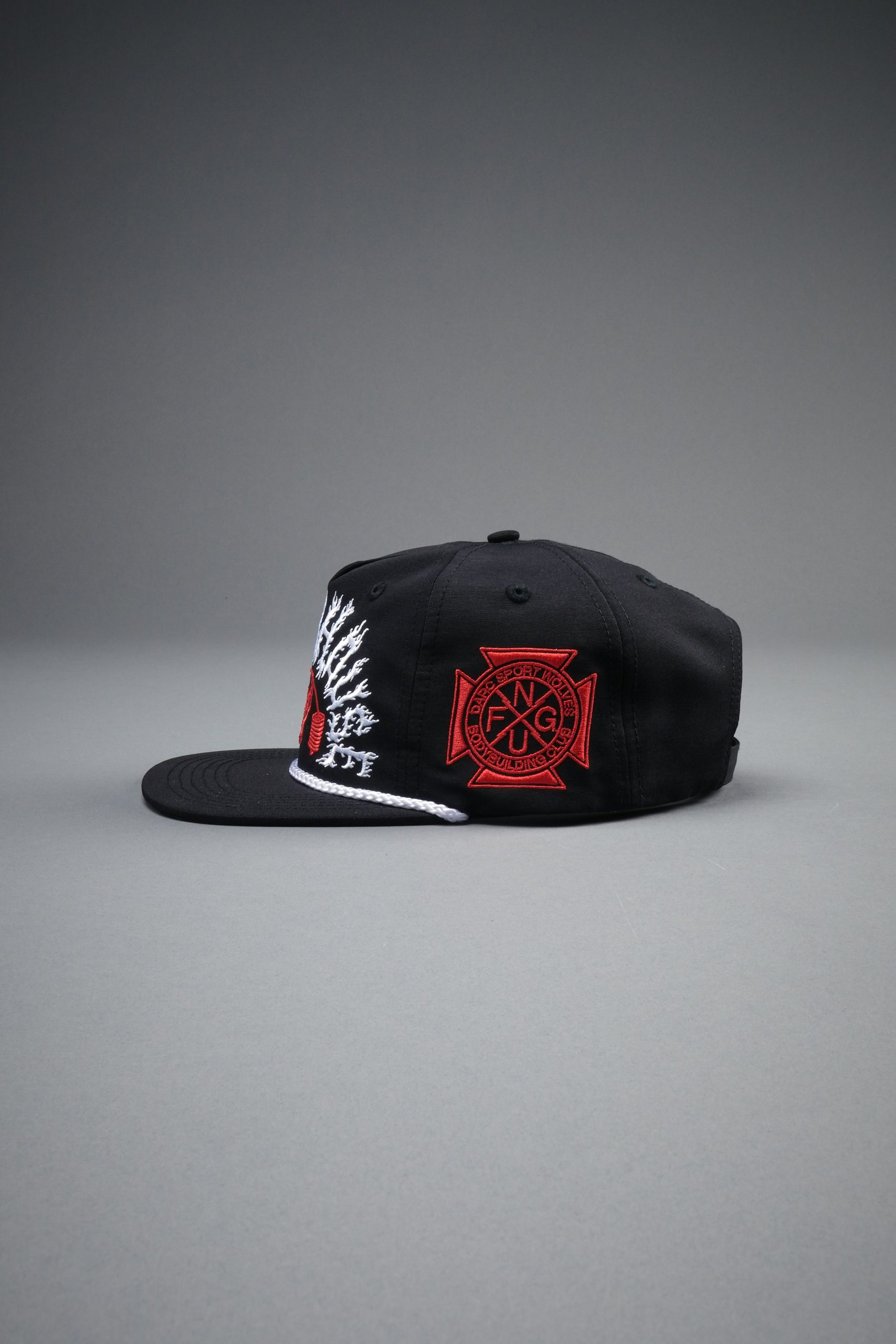 Powerhouse Paradise Hat in Black - Image 12