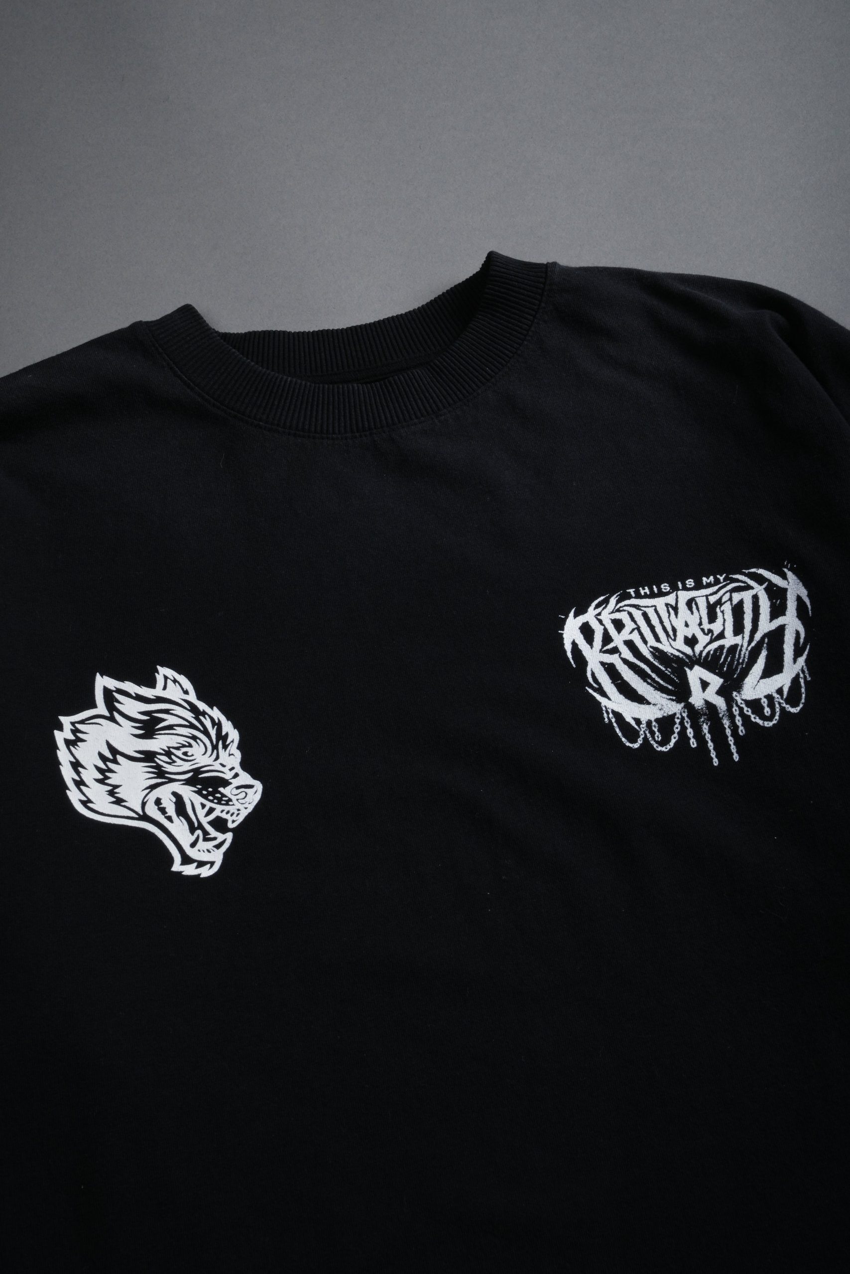 Rhea Forever Grunge Tee in Black Drift Wash - Image 9