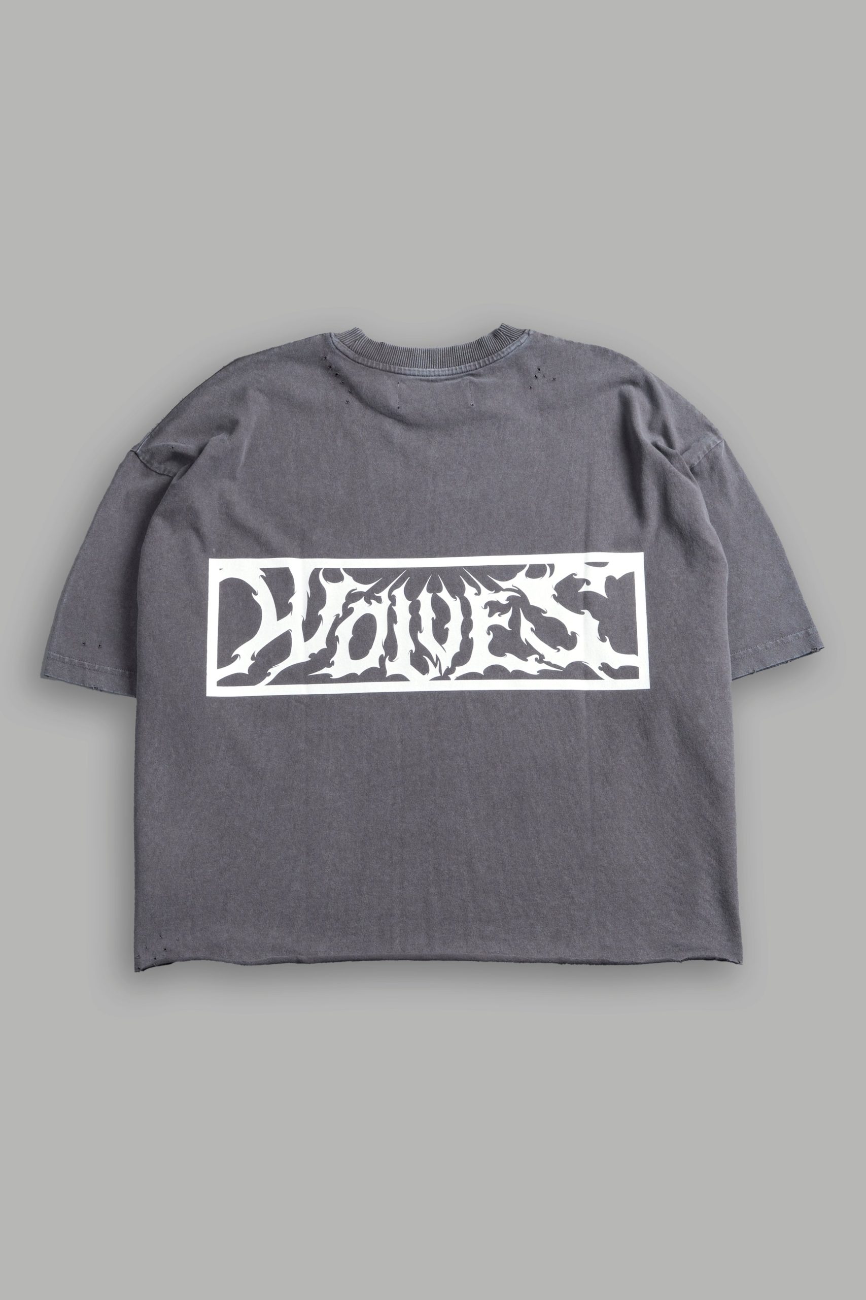 Midnight Wolves Distressed Grunge Box Cut Tee V2 in Slate Gray - Image 3