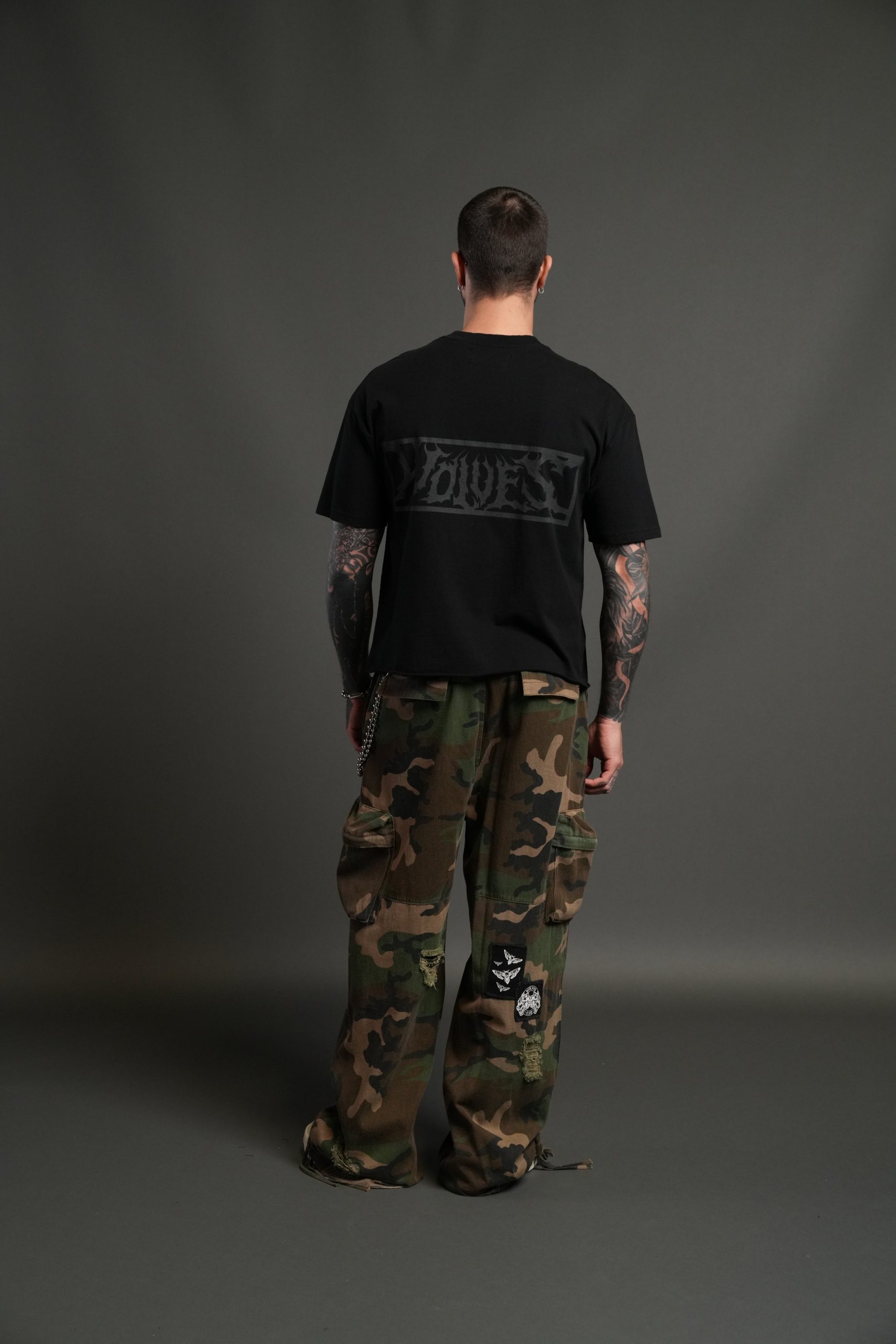 Punisher Grunge Mid-Length Raw Hem Tee in Black - Image 6