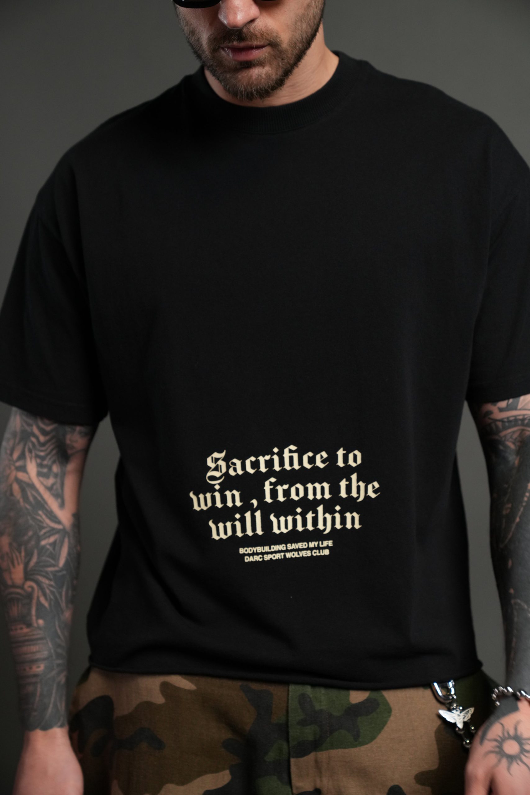 Big Bodybuilding Saved My Life Grunge Mid-Length Raw Hem Tee in Black - Image 14