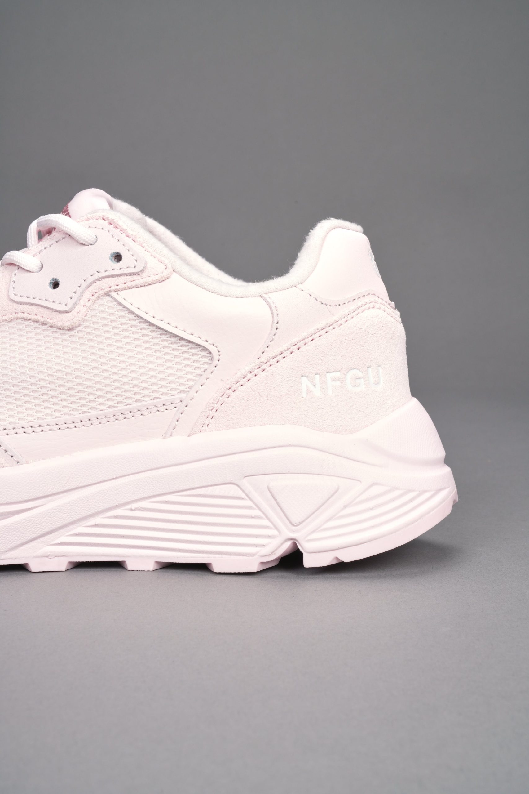 Run-1 Shoes in Cloud Pink - Image 11