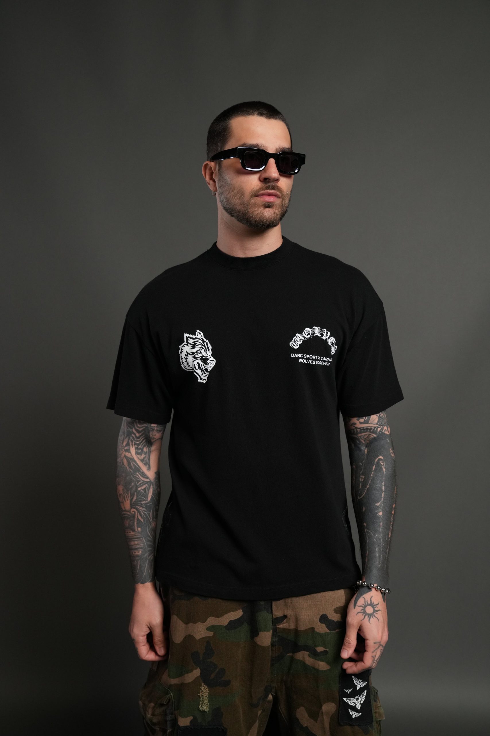 Carnage Forever Premium Oversized Tee in Black - Image 2