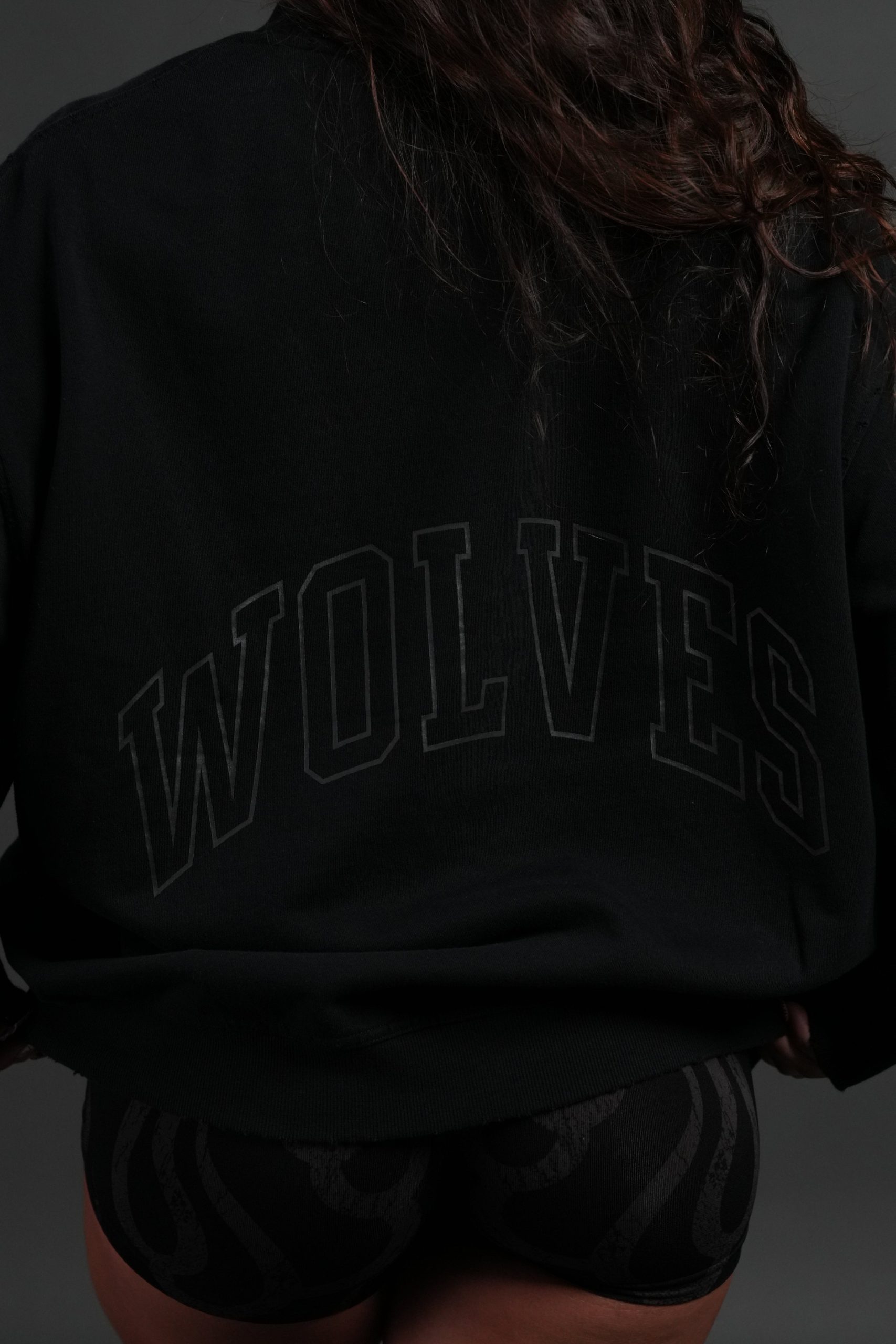 Powerhouse of the Wolves Destroyed Oversized London Crewneck in Black - Image 13