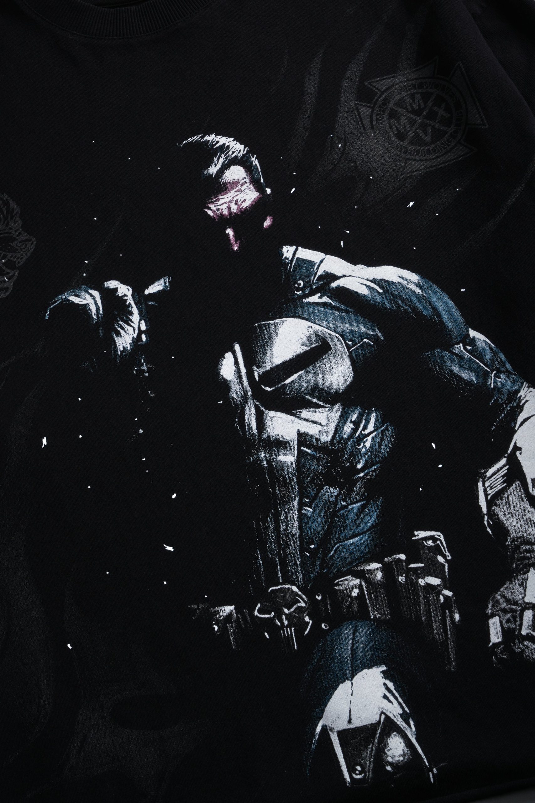 Punisher Grunge Mid-Length Raw Hem Tee in Black - Image 11