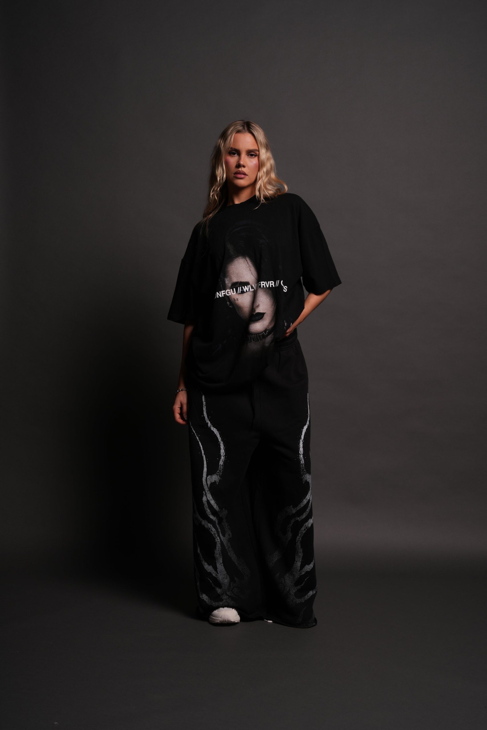 Ripley Premium Oversized Tee in Black - Image 7