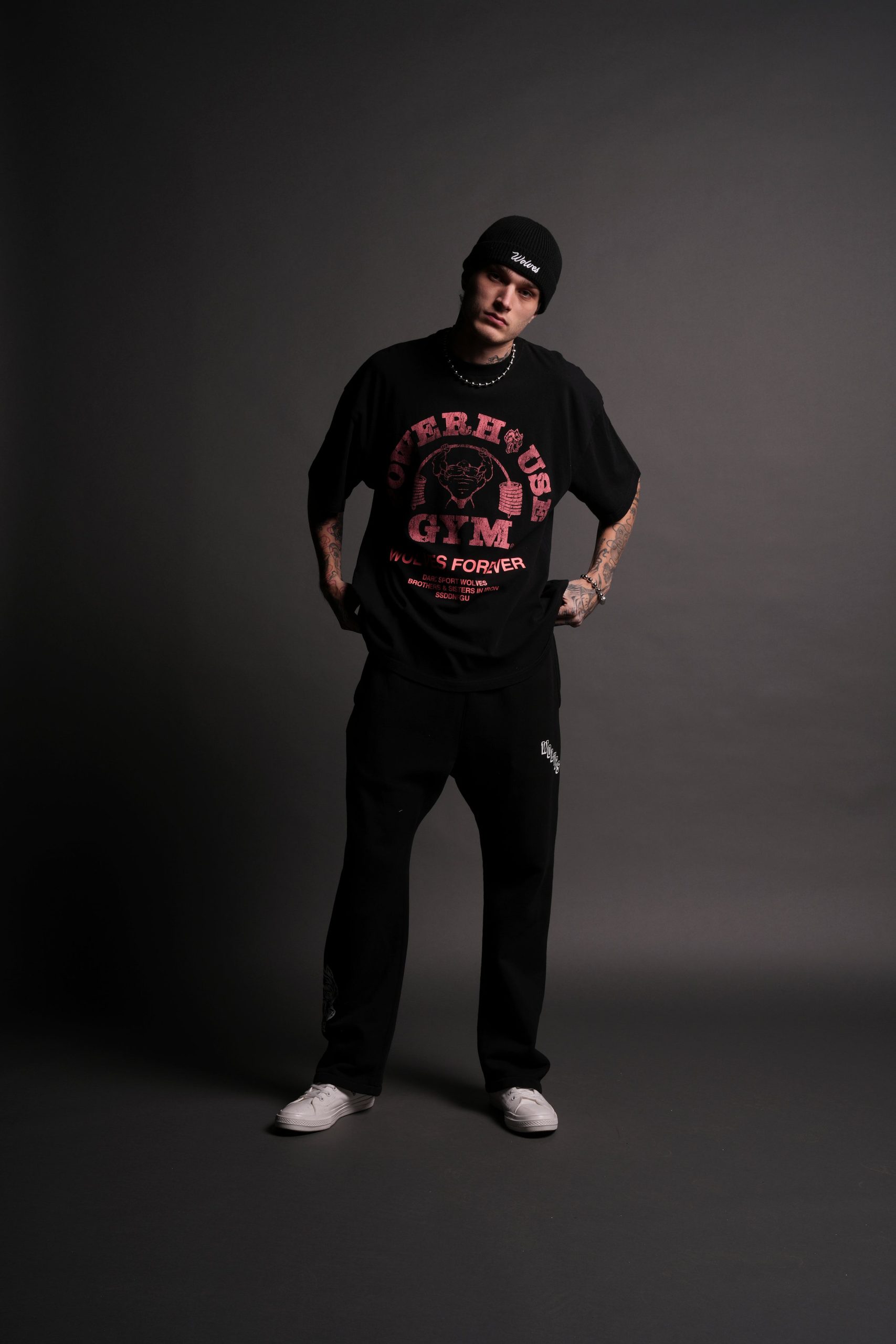 Powerhouse Of The Wolves V2Premium Oversized Tee in Black/Neon Pink - Image 4