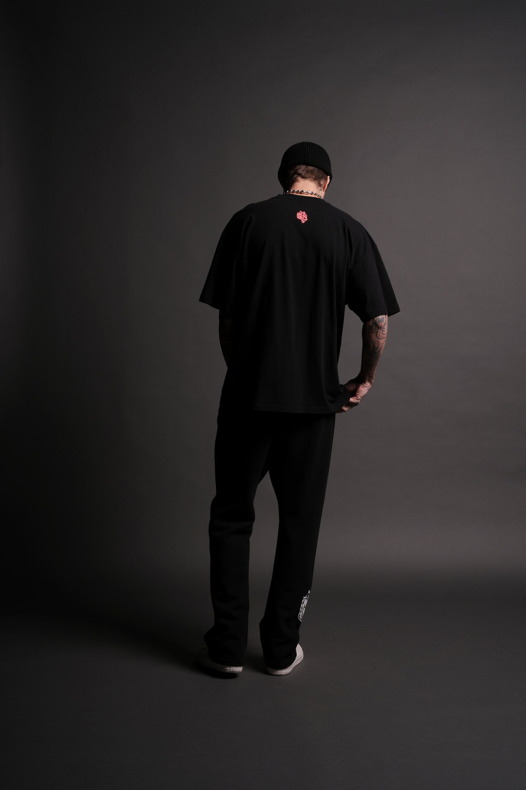 Powerhouse Of The Wolves V2Premium Oversized Tee in Black/Neon Pink - Image 5