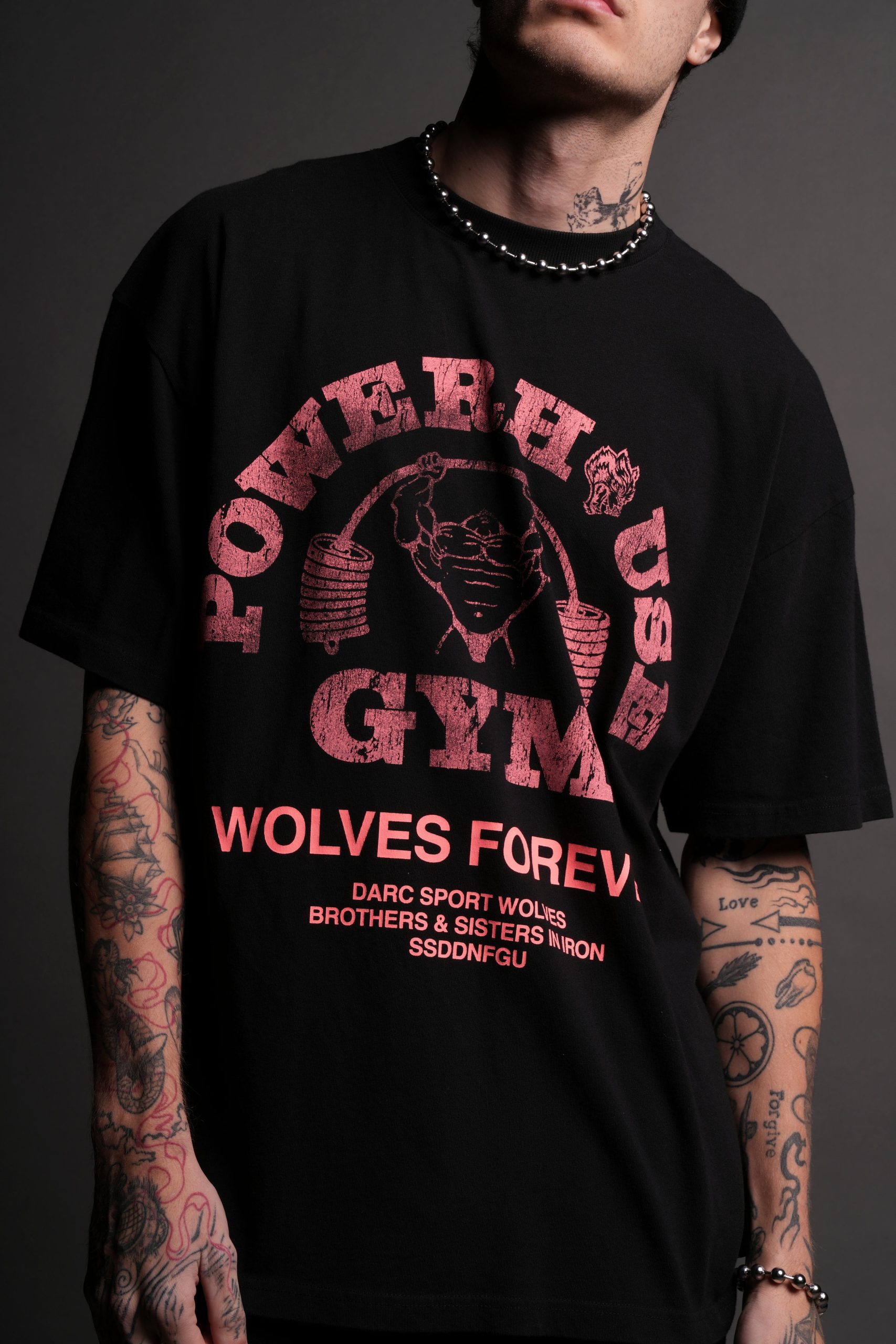 Powerhouse Of The Wolves V2Premium Oversized Tee in Black/Neon Pink - Image 6