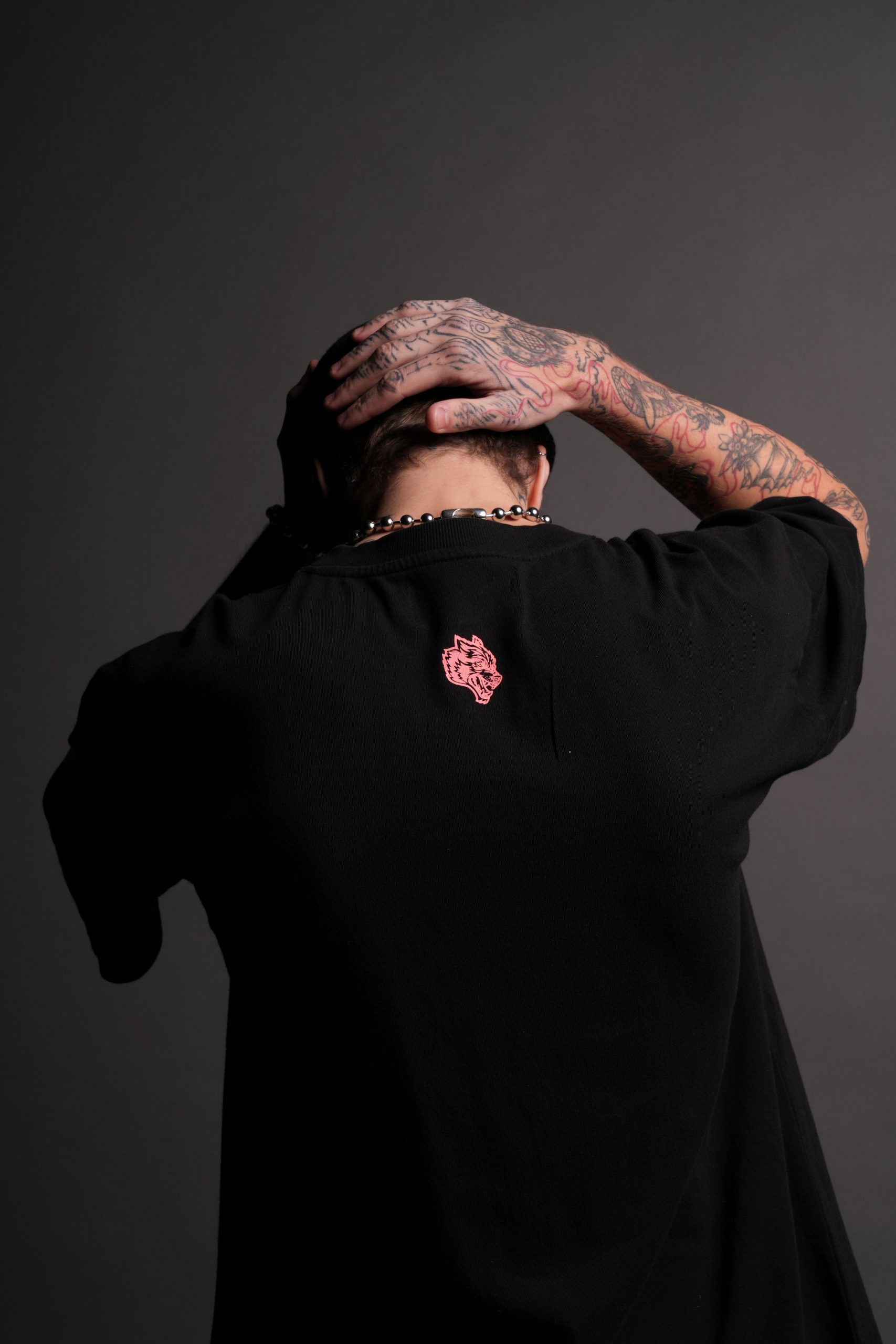 Powerhouse Of The Wolves V2Premium Oversized Tee in Black/Neon Pink - Image 7