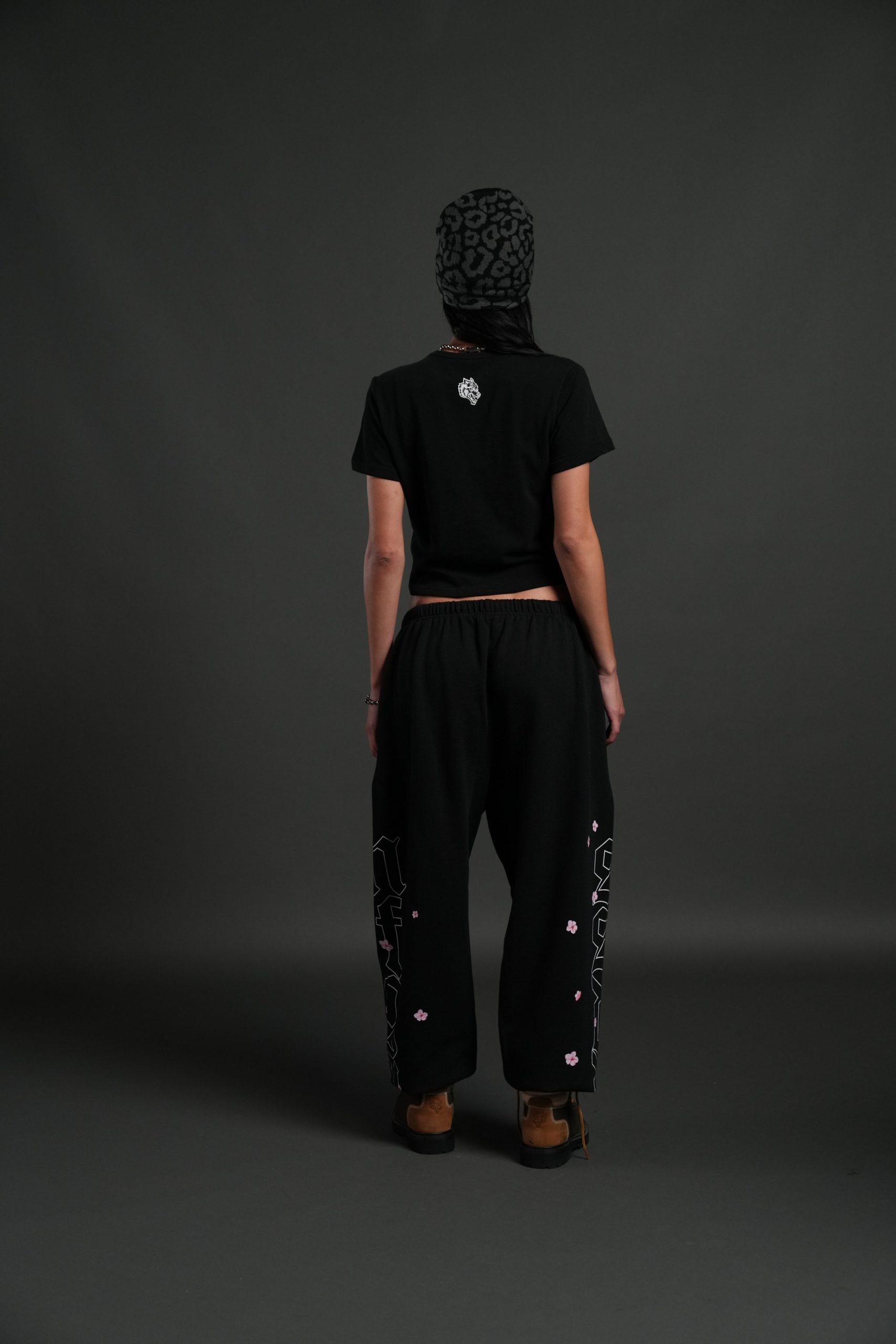 SSDDNFGU Metal Timeless Tee in Black - Image 4