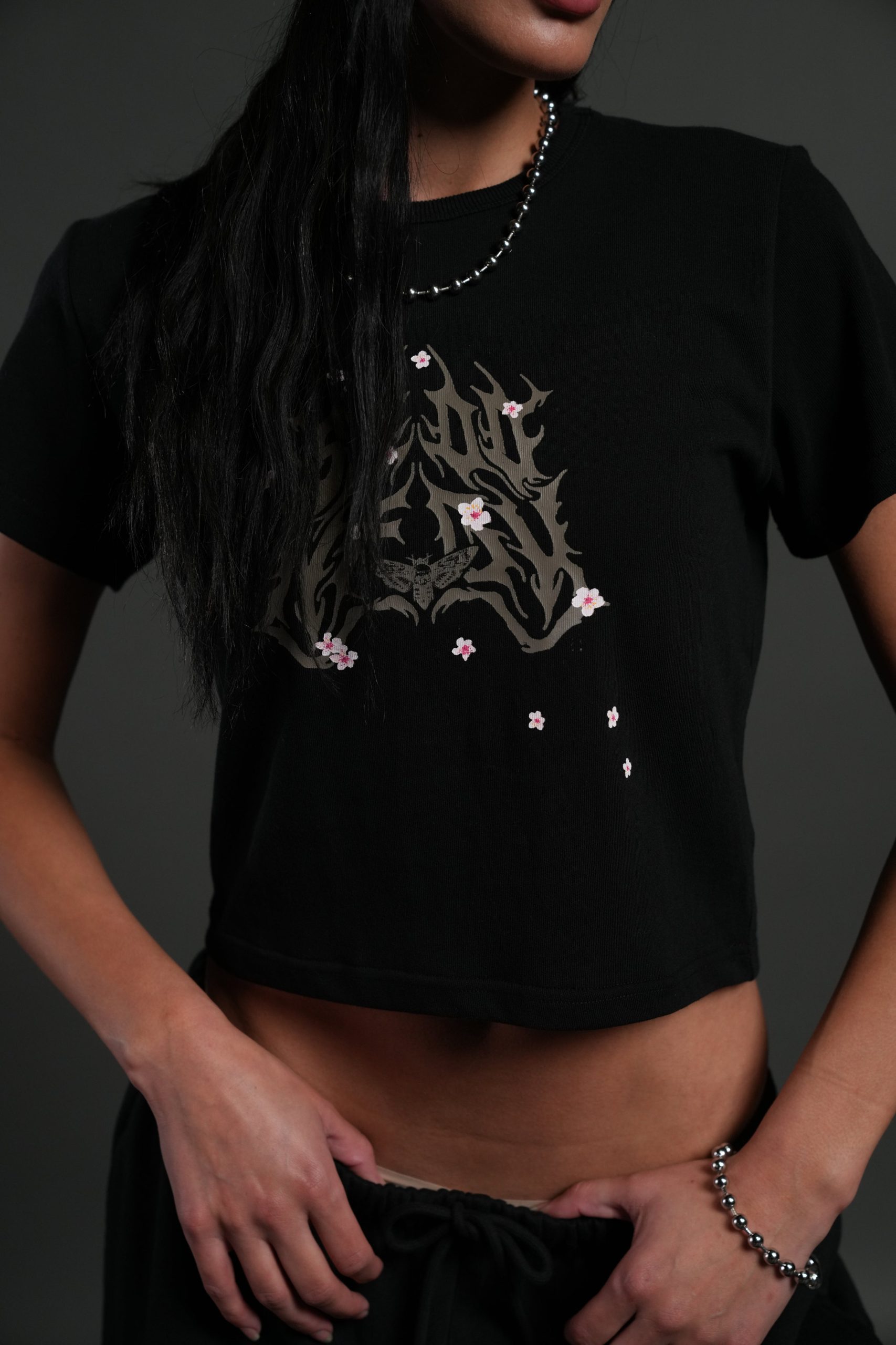 SSDDNFGU Metal Timeless Tee in Black - Image 5