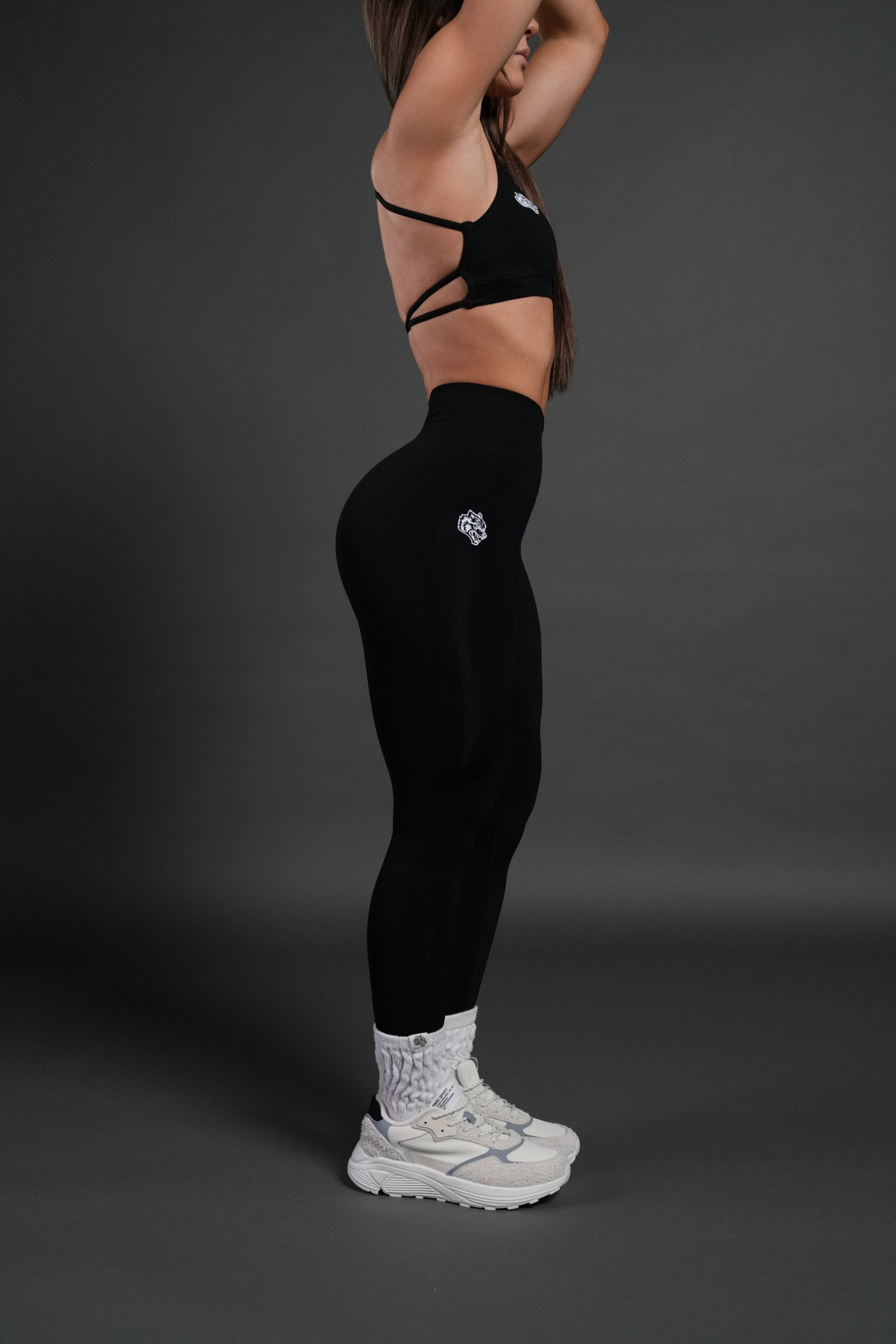Wolves Pyramid Skylar Soft Seamless Leggings in Black - Image 4