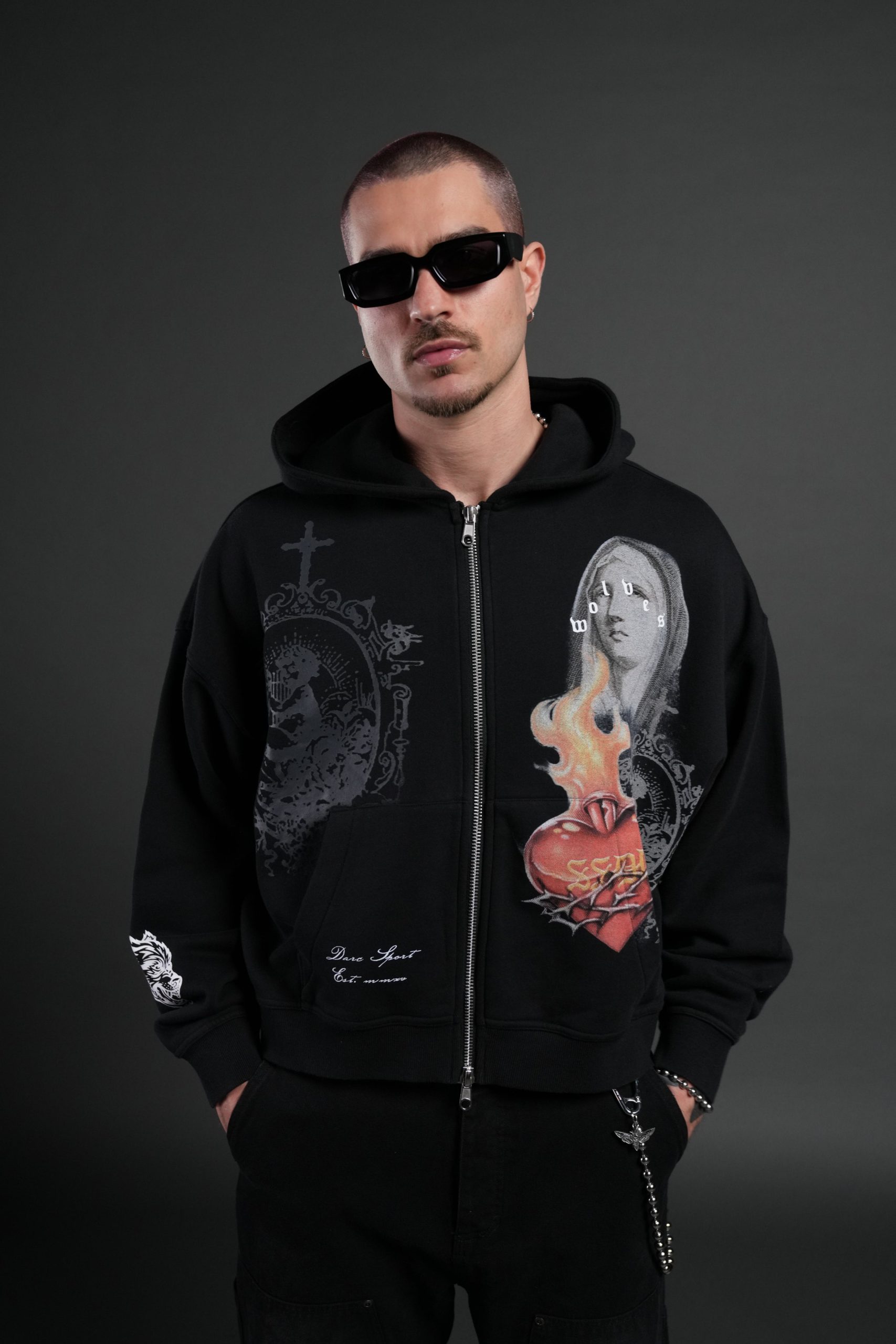 Heart of Thorns Vex Double Zip Hoodie in Black - Image 4