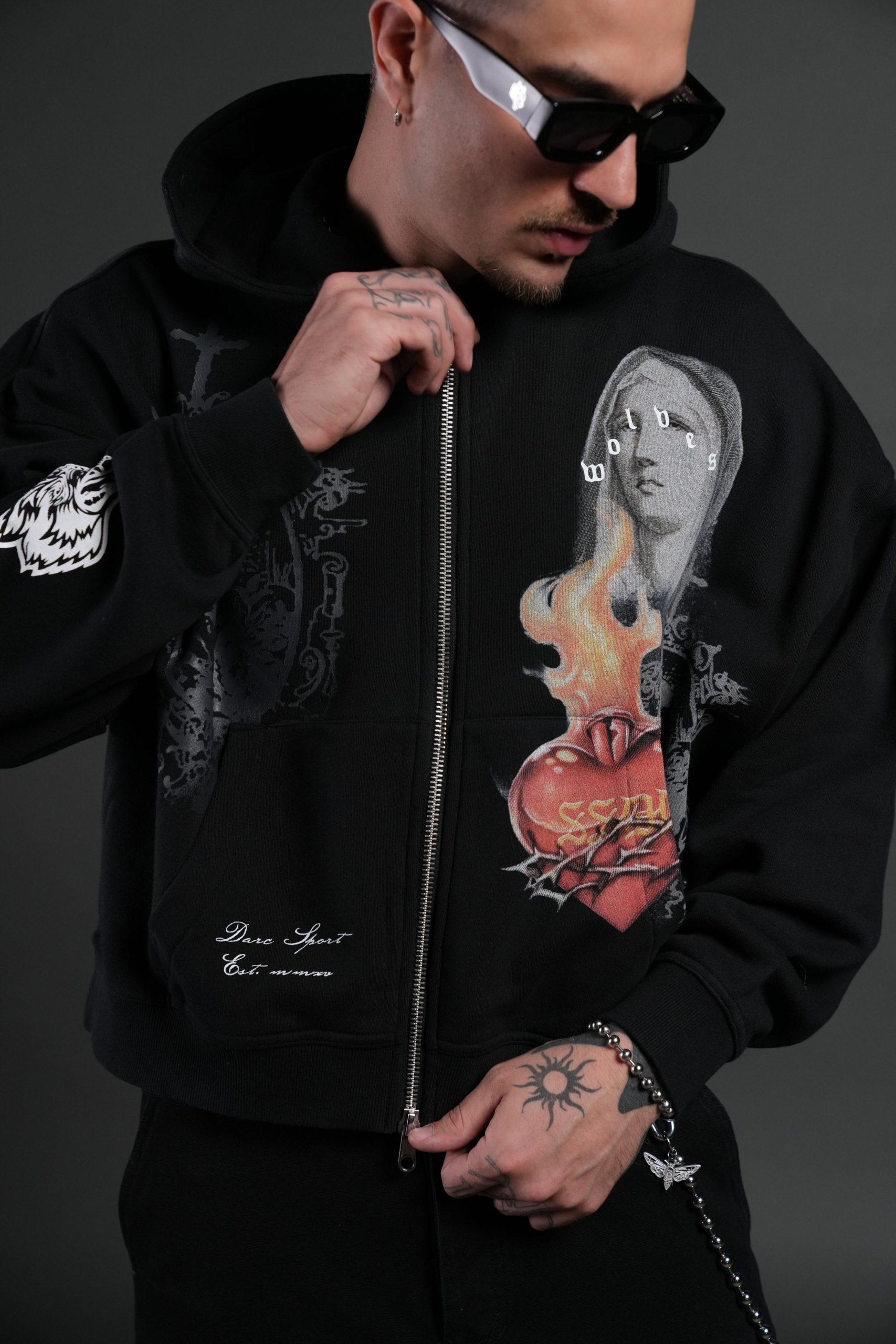 Heart of Thorns Vex Double Zip Hoodie in Black - Image 7