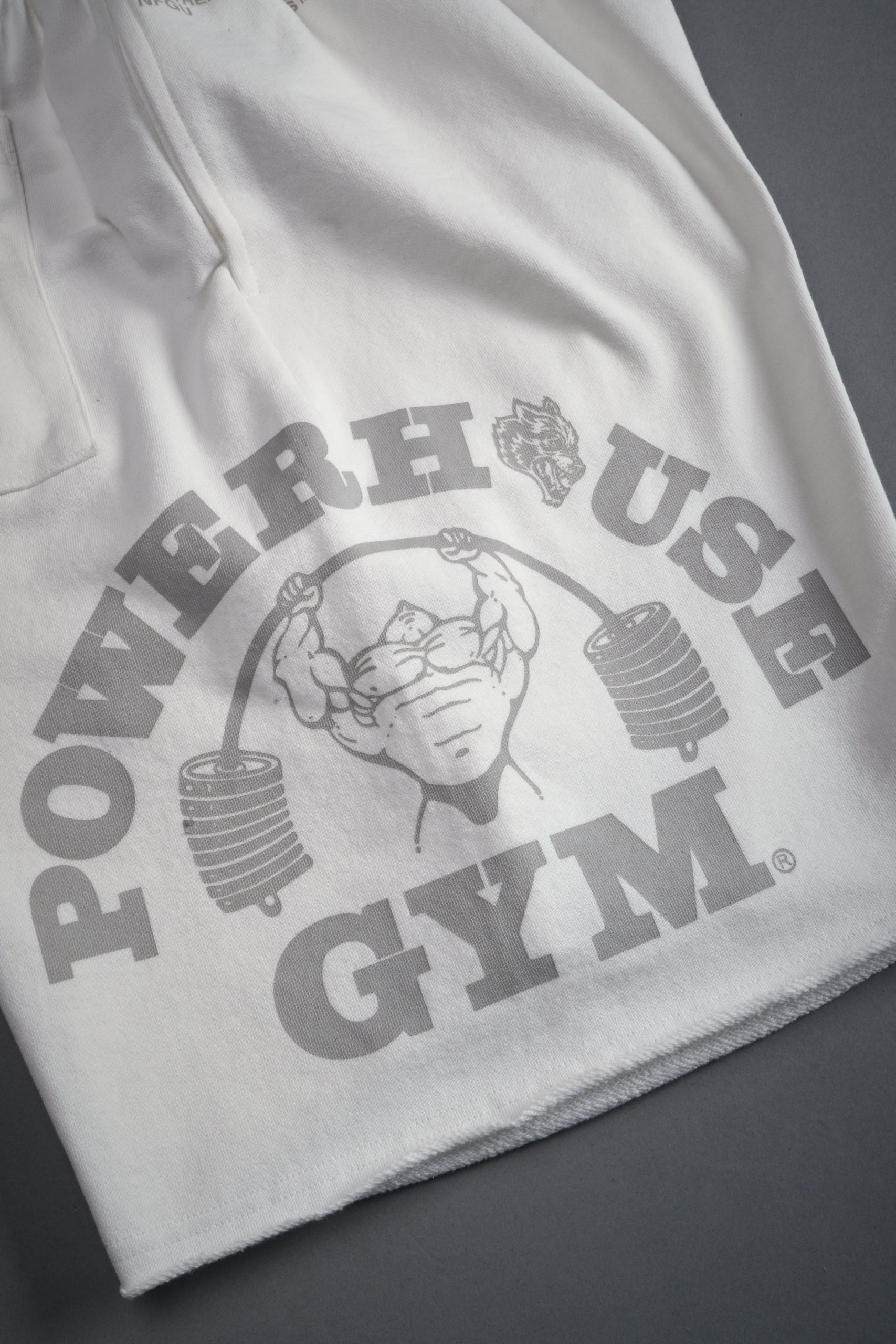 Powerhouse of the Wolves Grunge Brock Sweat Shorts in Cream - Image 10