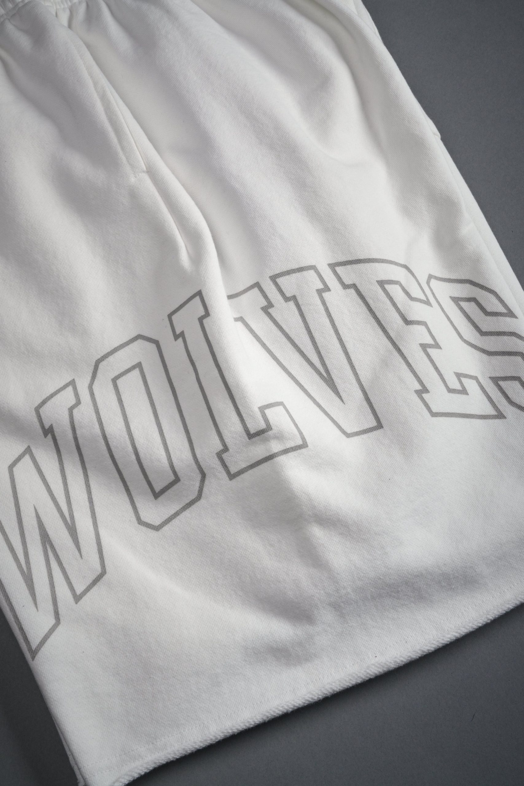 Powerhouse of the Wolves Grunge Brock Sweat Shorts in Cream - Image 11